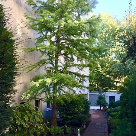 Apartment Centrum Im Gruenen Neurenberg Buitenkant foto